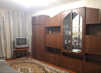 Сдаю в аренду 1-ком. квартиру, 32 м2, Зеленодольск, Солнечная улица, 1