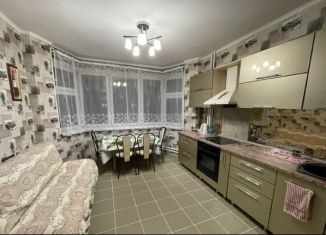 Сдаю в аренду 2-ком. квартиру, 62 м2, Москва, метро Улица Дмитриевского, Рождественская улица, 19к2