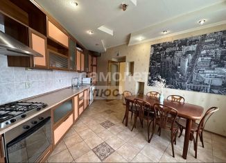 Сдам двухкомнатную квартиру, 92 м2, Ростов-на-Дону, улица Максима Горького, 55