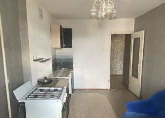 Аренда 1-ком. квартиры, 33 м2, Миасс, улица Колесова, 19