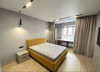 Сдаю 2-ком. квартиру, 60 м2, Краснодар, улица имени Дзержинского, 95