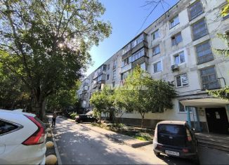 Сдается 2-ком. квартира, 45 м2, Крым, улица Крымских Партизан