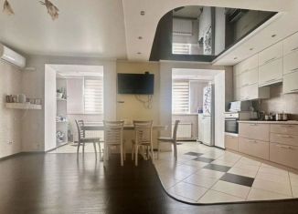 Двухкомнатная квартира в аренду, 60.8 м2, Саратов, улица имени Ю.И. Менякина, 3