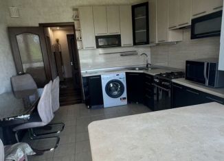 Аренда 3-ком. квартиры, 70 м2, Крымск, улица Маршала Жукова, 46Д