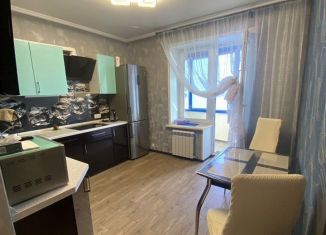 Сдаю однокомнатную квартиру, 45 м2, Дмитров, Школьная улица, 10