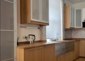 Сдается 2-ком. квартира, 50 м2, Москва, улица Пречистенка, 17/9, ЦАО