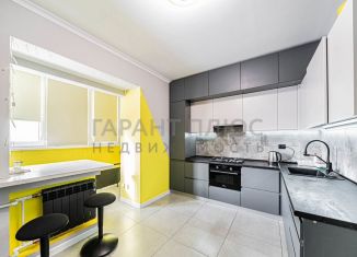 Сдается в аренду 1-комнатная квартира, 45 м2, Липецк, улица Теперика, 15