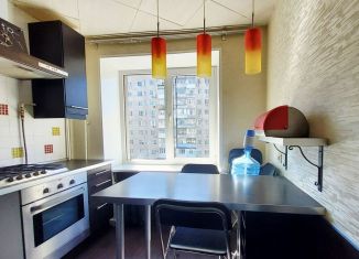 Сдаю в аренду 1-ком. квартиру, 35 м2, Ростов-на-Дону, Каширская улица, 4/1