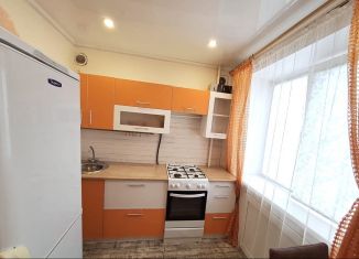 Сдача в аренду 2-ком. квартиры, 45 м2, Курган, Станционная улица, 10