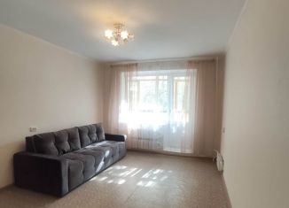 Сдам в аренду 1-ком. квартиру, 36 м2, Татарстан, улица Хайдара Бигичева, 3