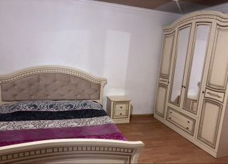 Сдам в аренду 2-комнатную квартиру, 55 м2, Избербаш, улица Гусейханова, 7