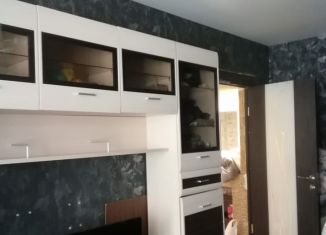 Сдаю в аренду однокомнатную квартиру, 38 м2, Саратов, Заводская улица, 2/2