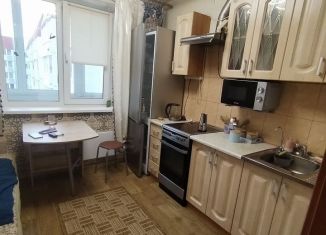 Сдача в аренду 1-ком. квартиры, 36 м2, Кингисепп, улица Жукова, 20