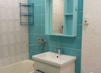 Сдается 2-комнатная квартира, 42 м2, Омская область, 21-я Амурская улица, 21В