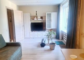 Сдаю 2-ком. квартиру, 50 м2, Москва, Уржумская улица, метро Ботанический сад