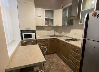 1-ком. квартира в аренду, 38 м2, Феодосия, Базарная улица, 3