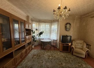 Сдам 2-ком. квартиру, 64 м2, Ульяновская область, улица Горького, 1