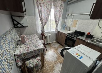 Сдается 2-ком. квартира, 44 м2, Армавир, Новороссийская улица, 70