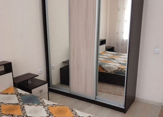 Аренда 2-ком. квартиры, 60 м2, Лиски, улица Титова, 32