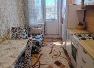 Сдам 1-комнатную квартиру, 45 м2, Чебоксары, Гражданская улица, 29