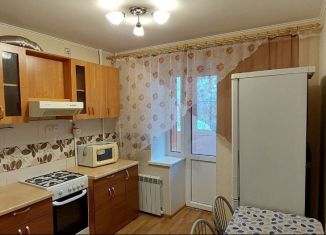 Сдам однокомнатную квартиру, 35 м2, Омская область, 4-я Любинская улица, 42А