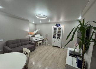 Сдам в аренду 2-ком. квартиру, 48 м2, Санкт-Петербург, 7-я Советская улица, 27, муниципальный округ Смольнинское