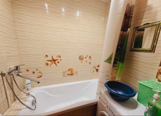 2-ком. квартира в аренду, 60 м2, Тюмень, улица Республики, 10