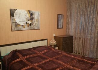 Сдаю 2-ком. квартиру, 55 м2, Новомосковск, улица Генерала Белова