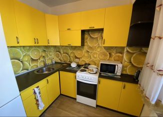 Сдаю в аренду 1-комнатную квартиру, 37 м2, Республика Башкортостан, Бакалинская улица, 64/2