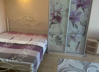 Сдам 1-ком. квартиру, 39 м2, Москва, улица Исаковского, 2к2