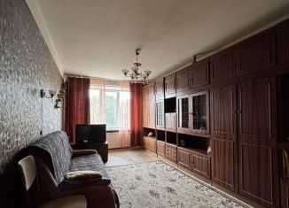 Аренда 2-ком. квартиры, 50.5 м2, Санкт-Петербург, проспект Юрия Гагарина, 24к1, метро Звёздная