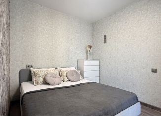 Сдаю 1-ком. квартиру, 40 м2, Сочи, улица Гастелло, 27Бк1, микрорайон Голубые Дали