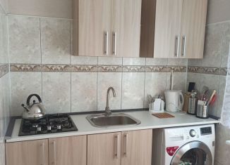 Сдача в аренду 2-комнатной квартиры, 50 м2, Калининград, Уральская улица, 12