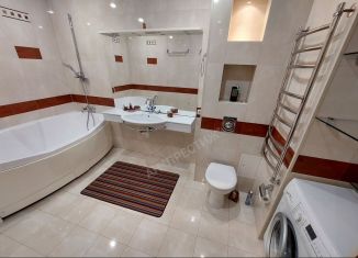 Сдается 3-ком. квартира, 107.3 м2, Республика Башкортостан, улица Братьев Кадомцевых, 12/2