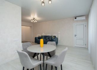 Аренда двухкомнатной квартиры, 69 м2, Новокузнецк, улица Павловского, 13Б