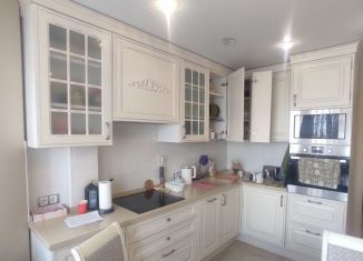 Аренда 2-ком. квартиры, 63 м2, Москва, Загородное шоссе, метро Крымская