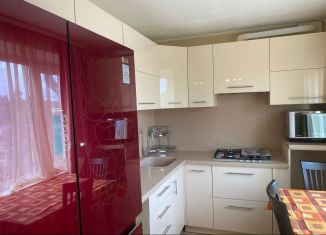 Аренда трехкомнатной квартиры, 68 м2, Сочи, Донская улица, 102