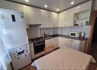 Сдается в аренду 2-комнатная квартира, 56 м2, Республика Башкортостан, улица Авроры, 5/5