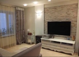 Аренда 3-ком. квартиры, 100 м2, Калужская область, улица Космонавта Комарова, 36