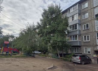 2-ком. квартира в аренду, 42 м2, Бурятия, улица Революции 1905 года, 14