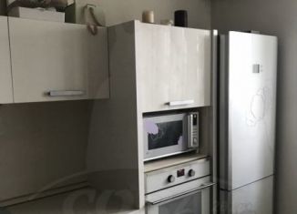 Сдаю в аренду 2-ком. квартиру, 76 м2, Тюмень, Первомайская улица, 40с1