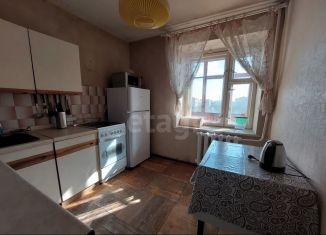 Сдаю двухкомнатную квартиру, 50 м2, Череповец, Советский проспект, 90