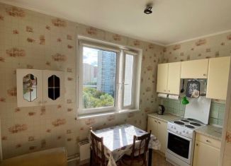 Сдам в аренду однокомнатную квартиру, 37 м2, Москва, улица Крылатские Холмы, 21