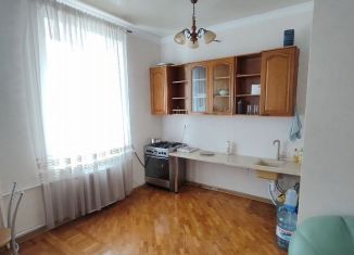 Сдаю в аренду 2-ком. квартиру, 55 м2, Махачкала, улица Малыгина, 43