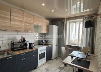 Сдам в аренду 2-ком. квартиру, 48 м2, Липецк, Бородинская улица