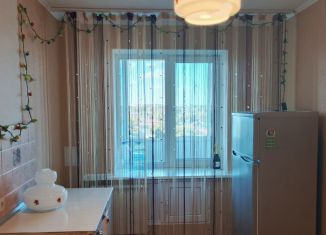 Сдам в аренду однокомнатную квартиру, 38 м2, Новомосковск, улица Куйбышева, 17А