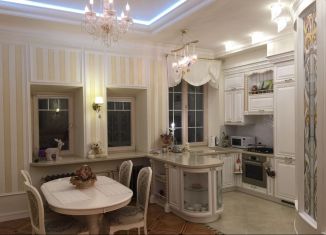 Сдается в аренду двухкомнатная квартира, 80 м2, Ярославль, Волжская набережная, 25/2