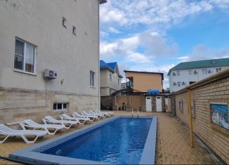 Сдам в аренду 1-комнатную квартиру, 30 м2, село Витязево, Уютная улица, 2Г