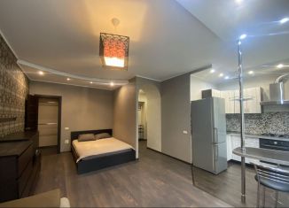 Сдам однокомнатную квартиру, 32 м2, Челябинская область, улица Володарского, 52