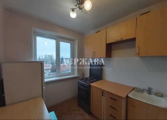 Сдам 1-ком. квартиру, 34 м2, Старый Оскол, микрорайон Приборостроитель, 19